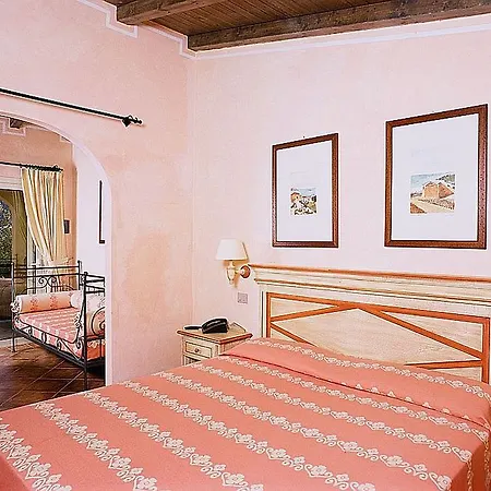 Colonna Country Club 4*