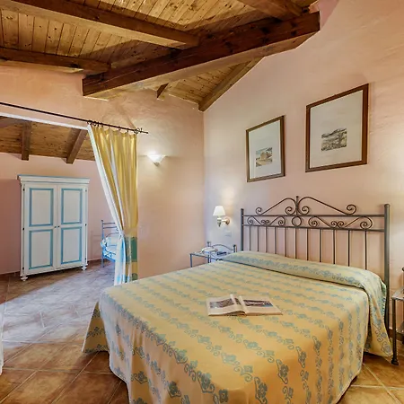 Colonna Country Club Отель Порто-Черво