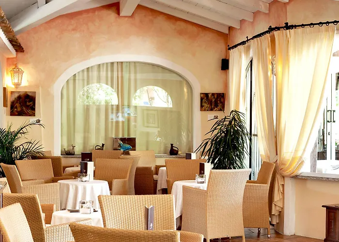 Colonna Country Club 4* 切尔沃港