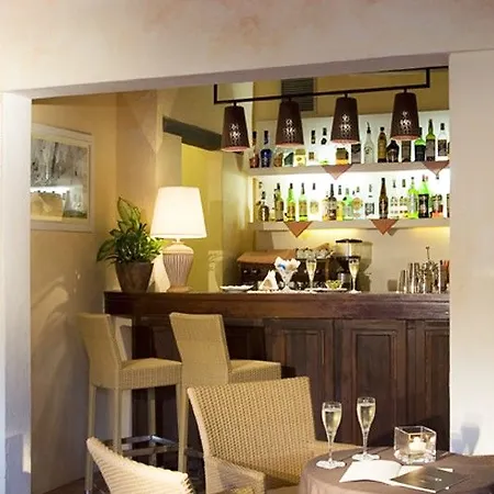 Colonna Country Club Hotell 4*