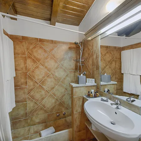 Colonna Country Club Hotell 4*