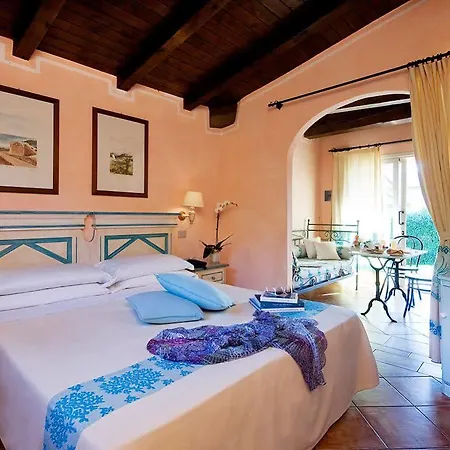 Colonna Country Club Hotell 4*
